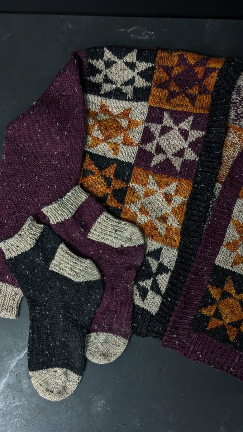 Heirloom Quilt Cardigan - Genna Yarn